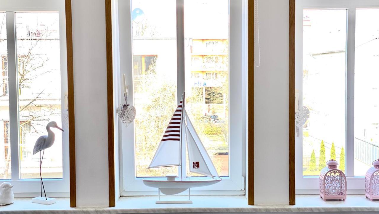 Apartamenty Kocham Morze ชวีโนวิชแจ ภายนอก รูปภาพ