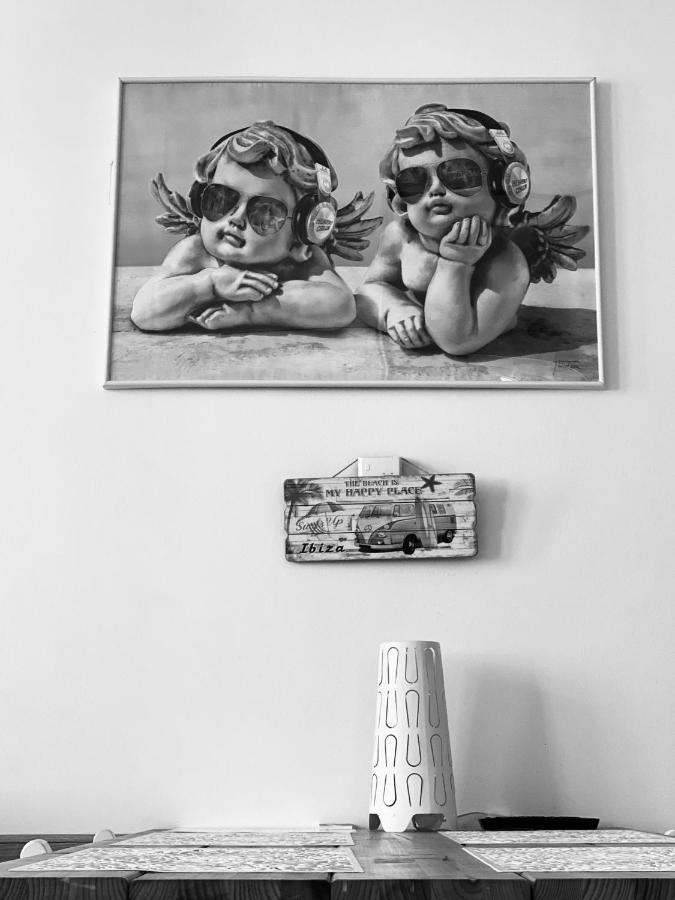 Apartamenty Kocham Morze ชวีโนวิชแจ ภายนอก รูปภาพ