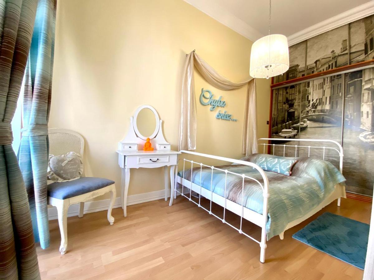 Apartamenty Kocham Morze ชวีโนวิชแจ ภายนอก รูปภาพ